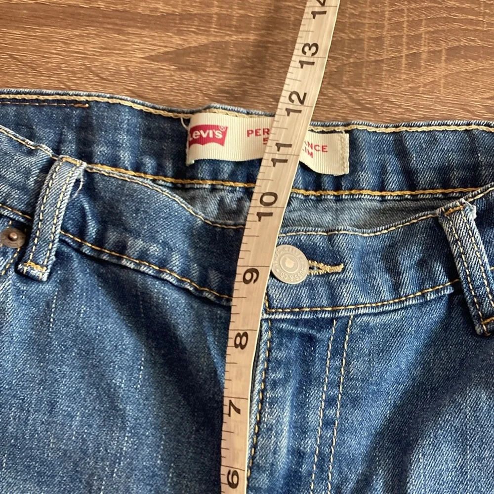 Pre Owned Women’s Levi's 511 Performance Slim 30x32